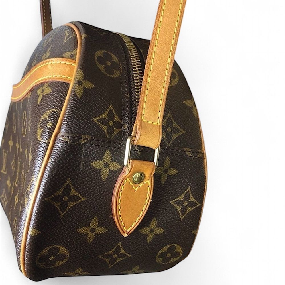 Auth LOUIS VUITTON BLOIS Monogram Crossbody Shoulder Bag w/ LV DUST BAG & COA - Picture 6 of 17